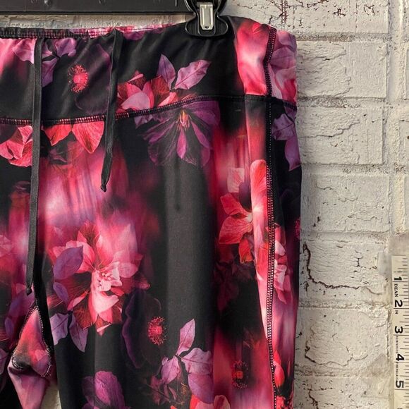 🌸 Danskin Move Floral Capri Leggings XXL Plus Size - Picture 2 of 11
